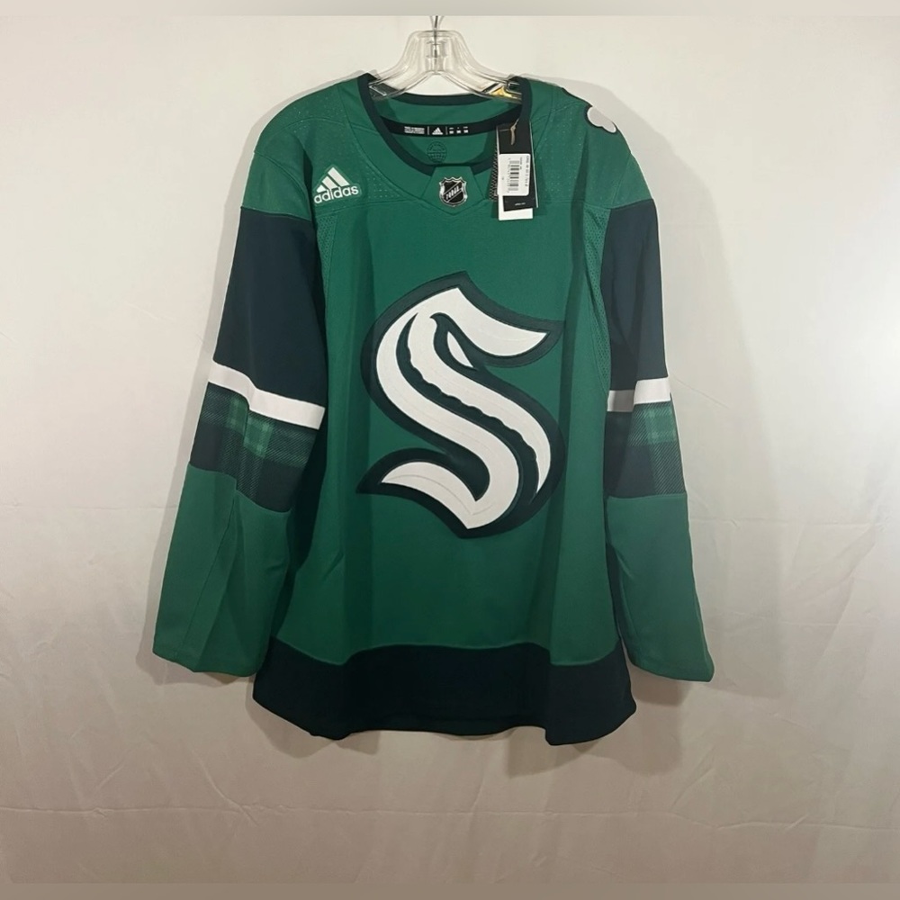Adidas Primegreen Seattle Kraken St Patrick’s Day Hockey Jersey Size 42 XXS